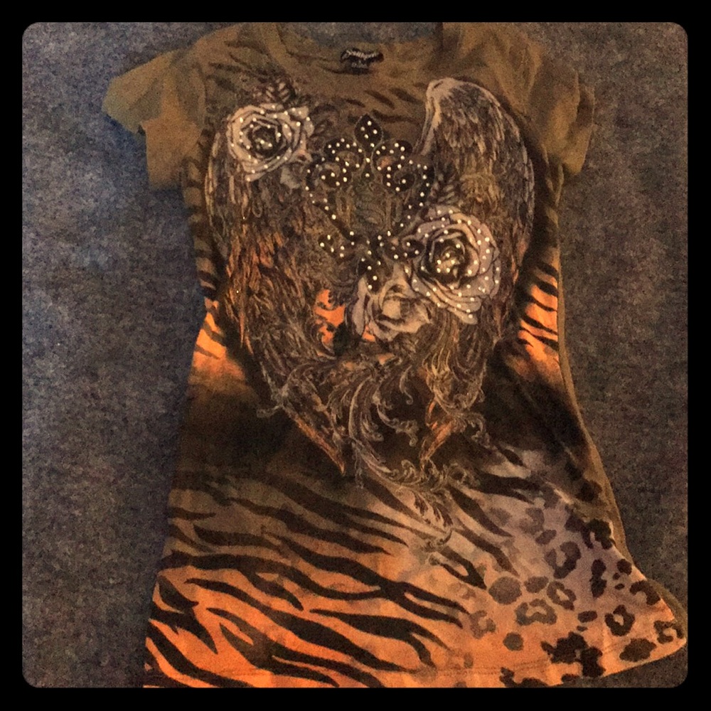 Short sleeve studded top